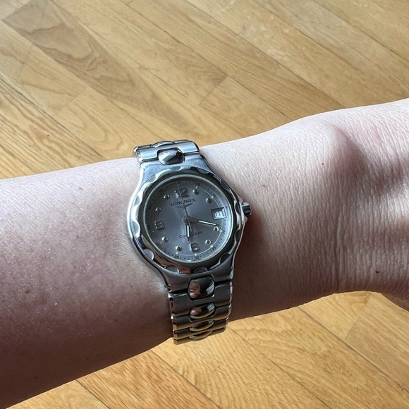 Longines Conquest women’s watch - Picture 7 of 8